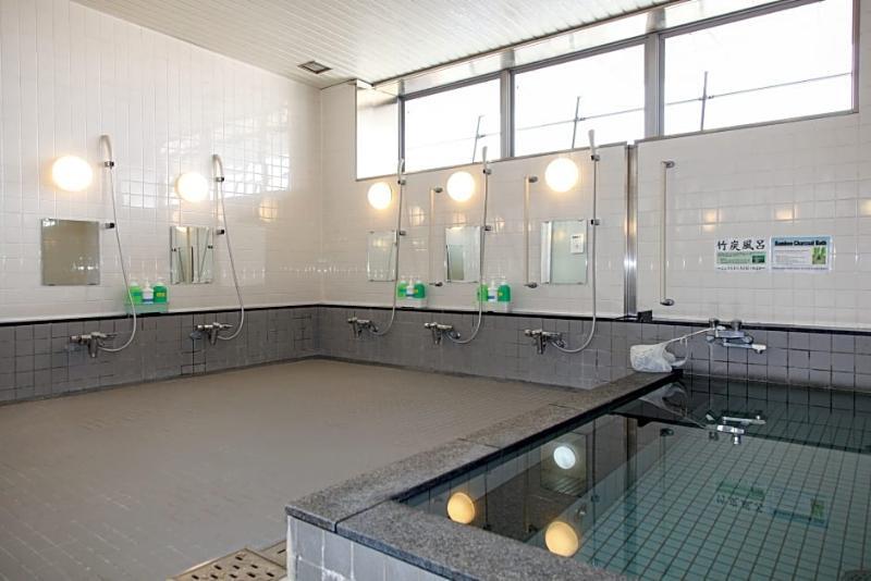 Shin-osaka Youth Auberge de jeunesse *